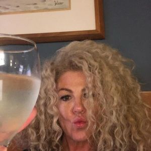 Meet your Posher, Wendy